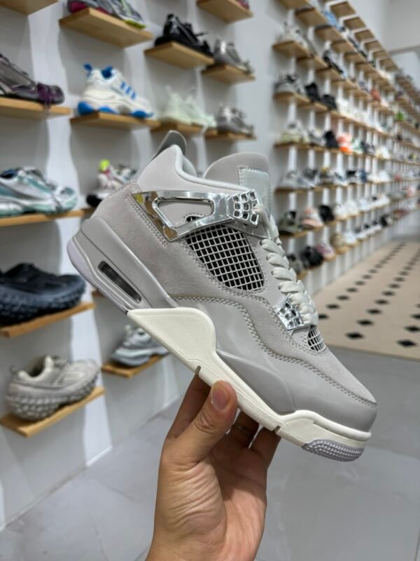 Air Jordan 4 Liquid Silver(40-47.5) - Image 2