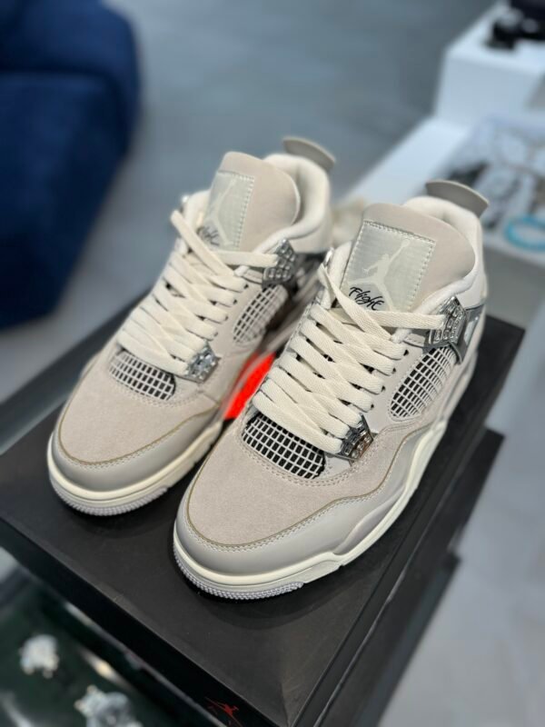 Air Jordan 4 Liquid Silver(40-47.5) - Image 4