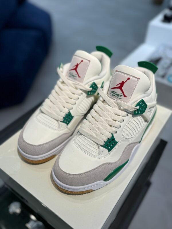 Air Jordan 4 x SB White/Green(40-47.5) - Image 3