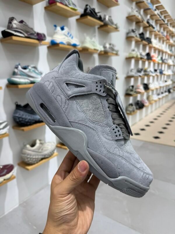 Air Jordan 4 x Kaws grey suede(40-47.5) - Image 2