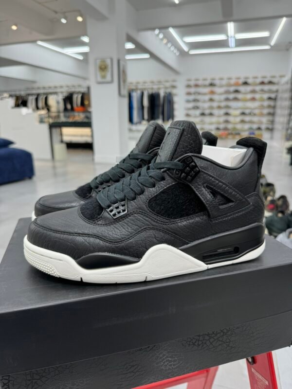 Air Jordan 4 Black White Horse hair (40-47.5)