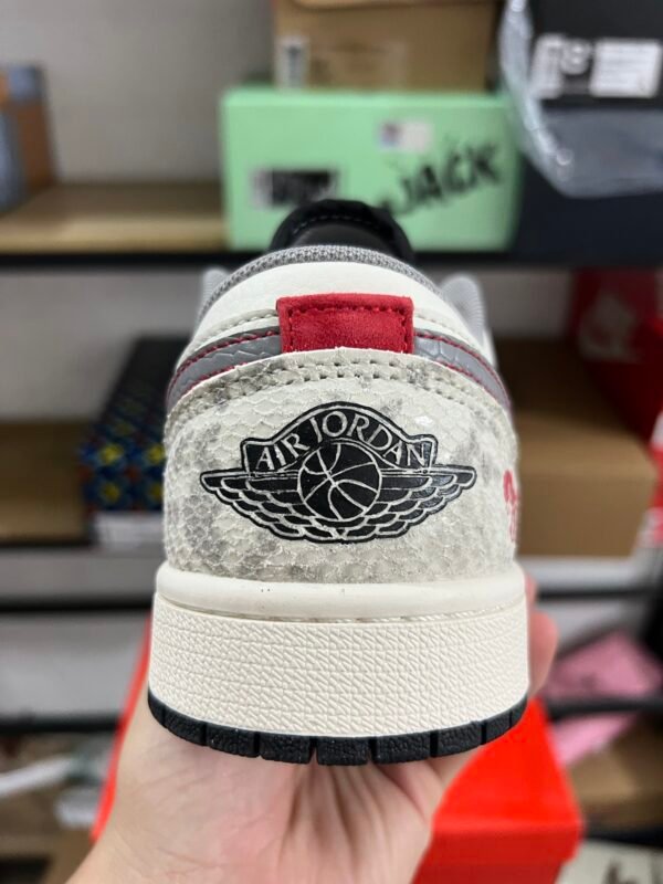AIR JORDAN 1 LOW SERPENTINE GREY HOOK SERPENTINE GRIS CROCHET(36-47.5) - Image 3