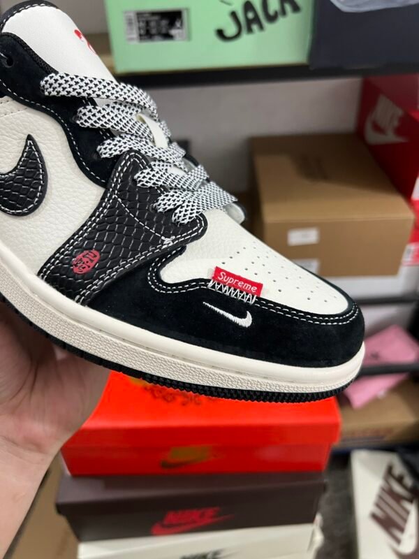 SUPREME X AIR JORDAN 1 LOW SERPENTINE BLACK RICE WHITE SERPENT NOIR RIZ BLANC(36-47.5) - Image 7