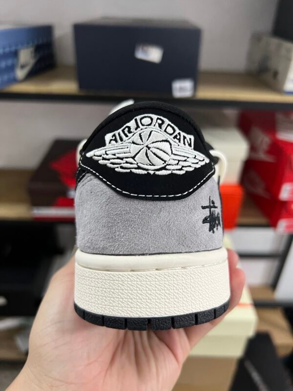 Supreme x Air Jordan 1 low Grey White/Black(36-47.5) - Image 3