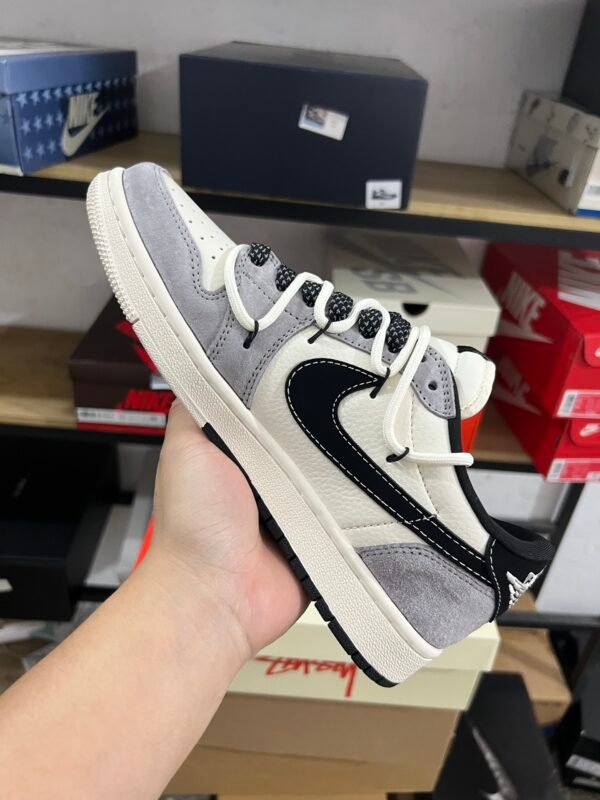 Supreme x Air Jordan 1 low Grey White/Black(36-47.5) - Image 4