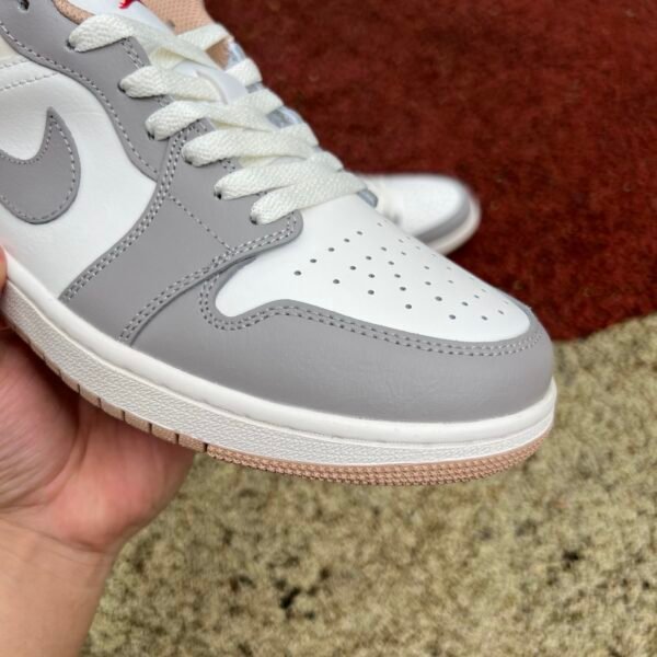 AIR JORDAN 1 LOW SAIL/FIRE-RED-COLLEGE GREY VOILE/GRIS COLLEGE/ROUGE FEU(36-47.5) - Image 6
