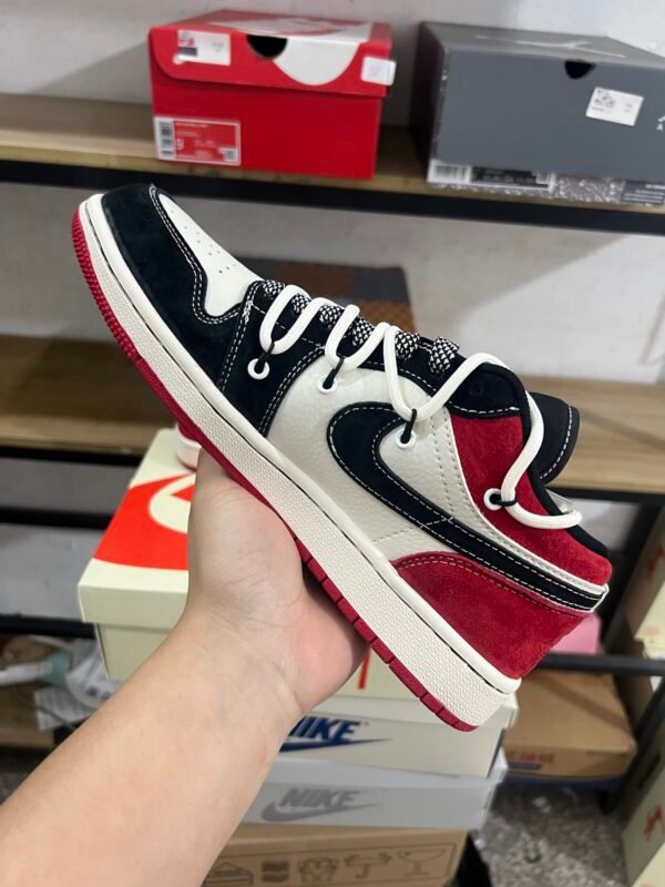 AIR JORDAN 1 LOW BLACK/BEIGE/RED NOIR/BEIGE/ROUGE(36-47.5) - Image 3