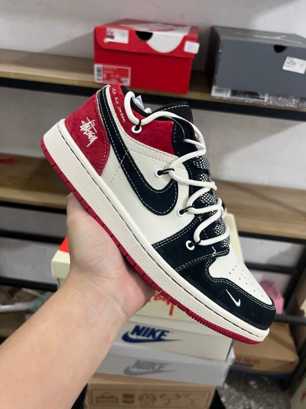 AIR JORDAN 1 LOW BLACK/BEIGE/RED NOIR/BEIGE/ROUGE(36-47.5)