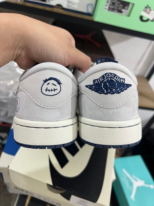 MONCLER X AIR JORDAN 1 LOW OG SP-T WHTEBLACK-WHITE(36-47.5) - Image 6