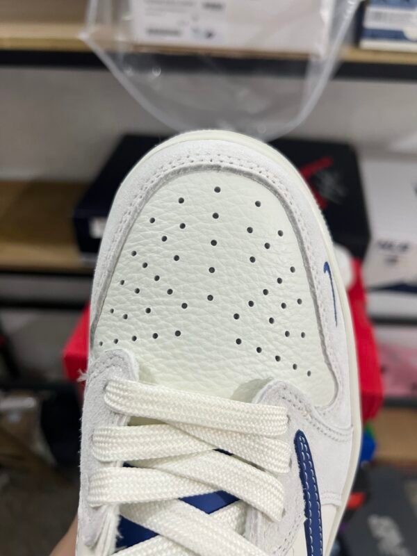 SUPREME X AIR JORDAN 1 LOW OG SP.T WHITE BLACK WHITE(36-47.5) - Image 7