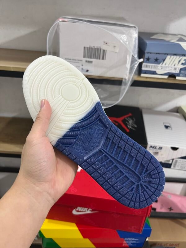 SUPREME X AIR JORDAN 1 LOW OG SP.T WHITE BLACK WHITE(36-47.5) - Image 5