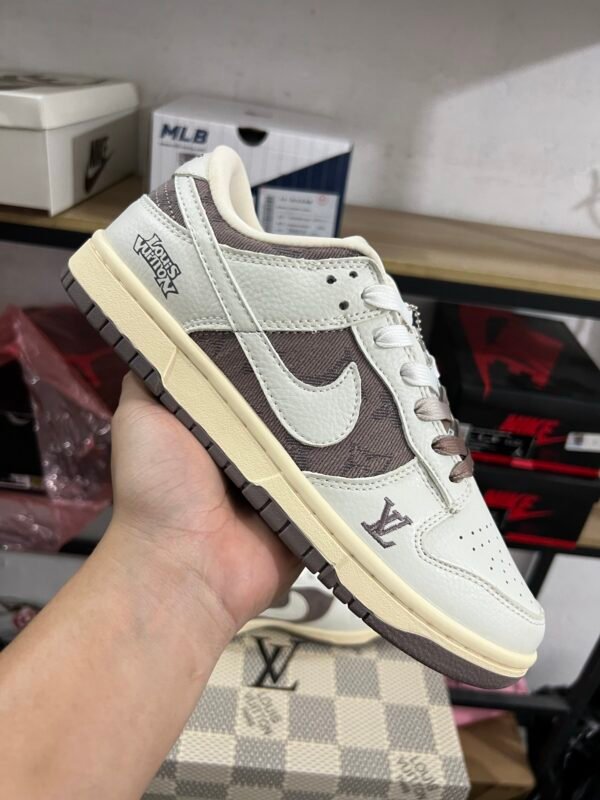LV X NIKE DUNK LOW RETRO WHITE/BLACK-WHITE(36-47.5) - Image 2