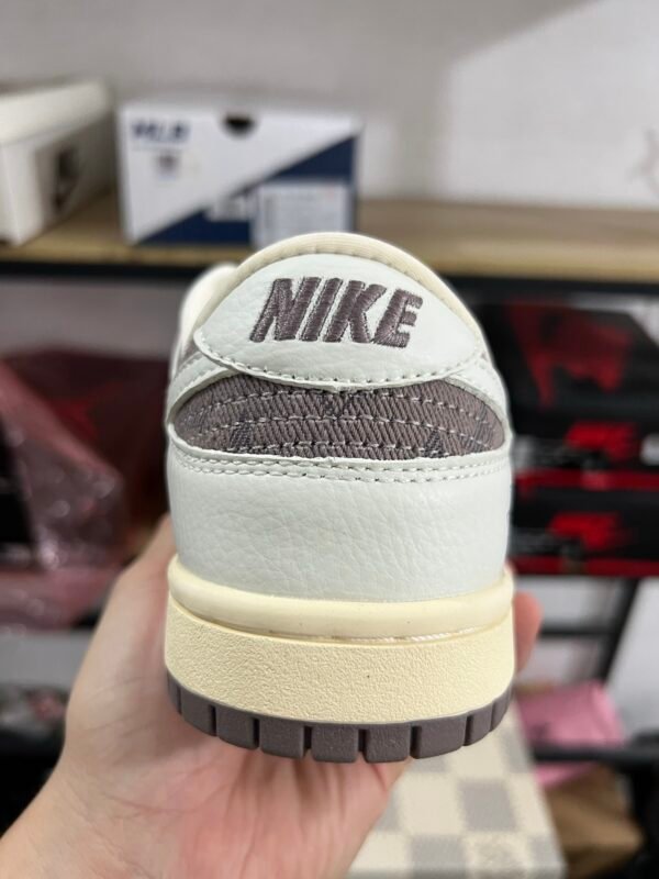 LV X NIKE DUNK LOW RETRO WHITE/BLACK-WHITE(36-47.5) - Image 3