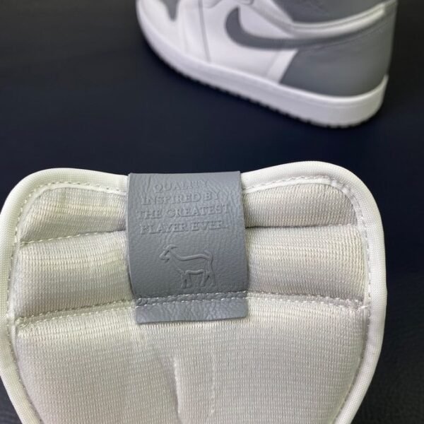 Air Jordan 1 Retro High Og “Stealth”(us7-13) - Image 8