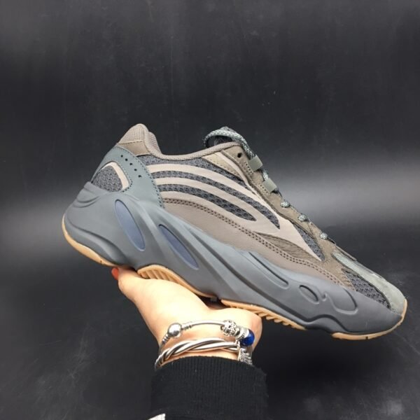 Yeezy Boost 700 v2 Geode - Image 3