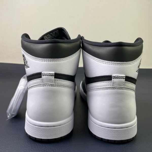Air Jordan 1  Retro High OG Black White Panda(40.5-47.5) - Image 4