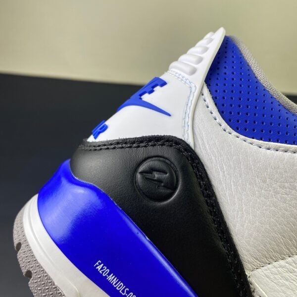 Air Jordan 3 x Fragment Design Royal Blue(40-47.5) - Image 4