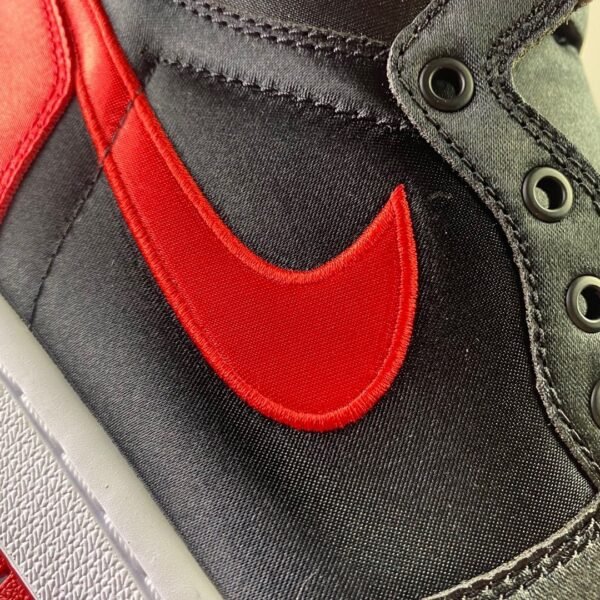Air Jordan 1  High OG Satin Bred(36-47.5) - Image 8