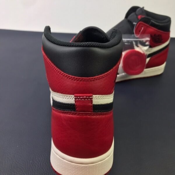 Air Jordan 1 Retro High OG Bred Toe(36-47.5) - Image 4