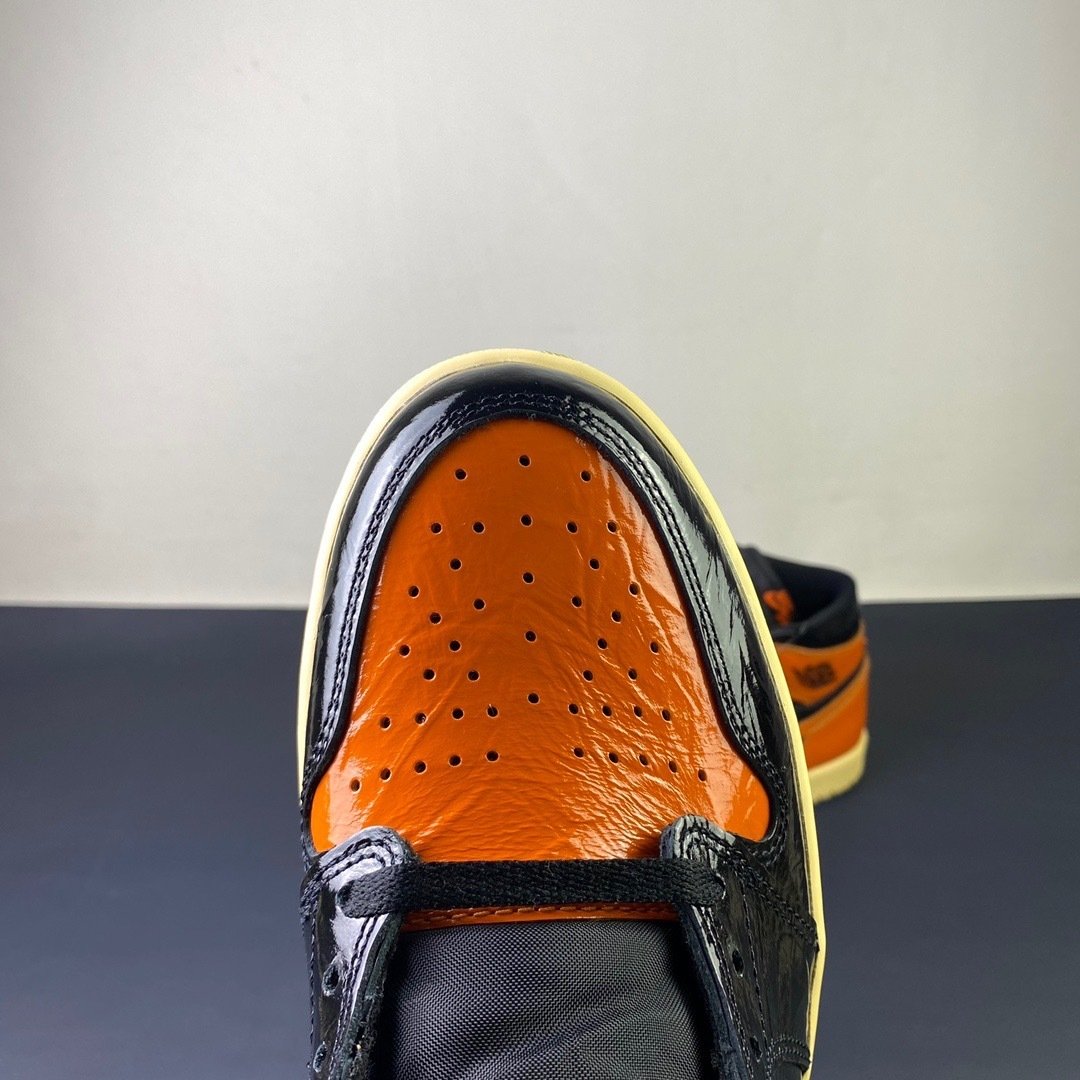 AIR JORDAN 1 SHATTERED BACKBOARD(36-47.5) - Image 8