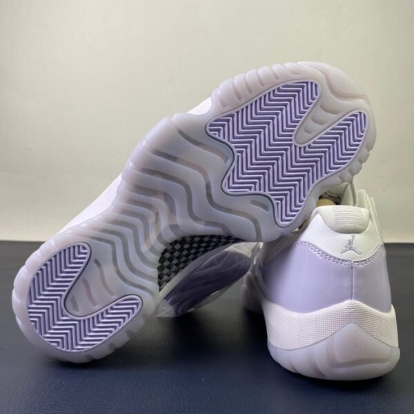 Air Jordan 11 Retro Low Pure Violet(36-47.5) - Image 9