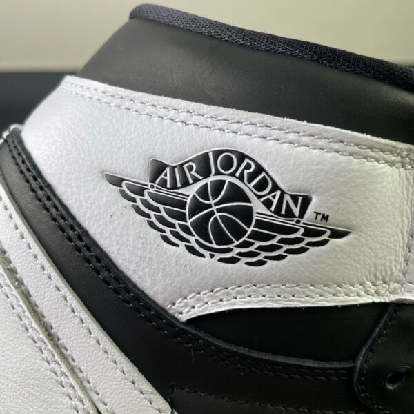 Air Jordan 1  Retro High OG Black White Panda(40.5-47.5) - Image 6