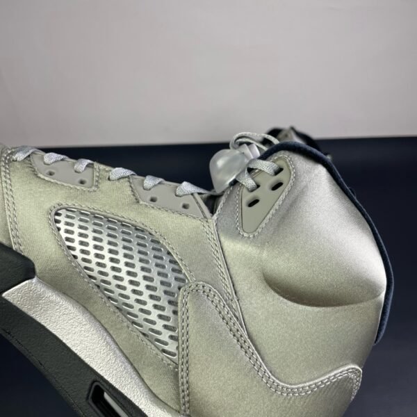 Air Jordan 5 Retro Wings(40-47.5) - Image 8