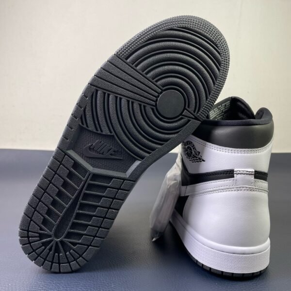 Air Jordan 1  Retro High OG Black White Panda(40.5-47.5) - Image 12