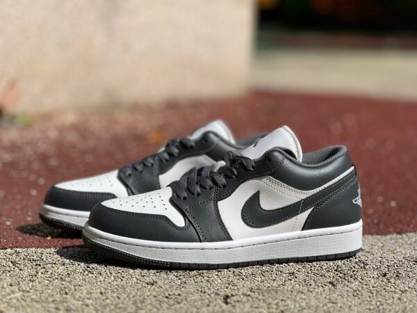 AIR JORDAN 1 LOW WHITE BLACK(36-47.5)