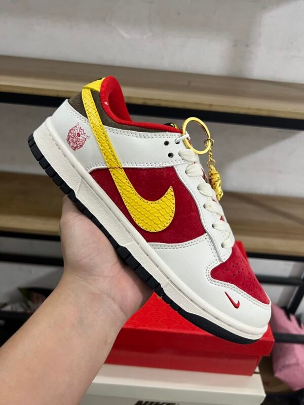 NIKE DUNKLOW RETRO RICE WHITE/RED/YELLOW(36-47.5) - Image 8