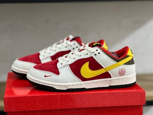 NIKE DUNKLOW RETRO RICE WHITE/RED/YELLOW(36-47.5)