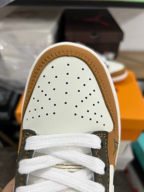 LV X NIKE DUNK LOW RETRO BEIGE/ORANGE/GRAY(36-47.5) - Image 3