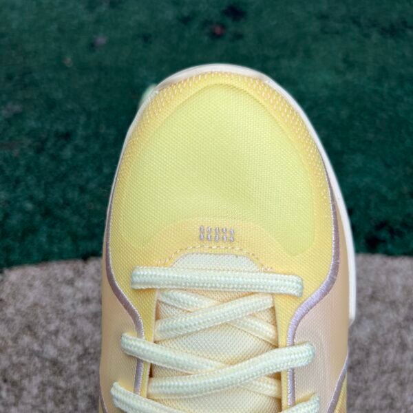 NIKE SABRINA2 EP CITRON TINTROYAL PULSE(39-47.5) - Image 5