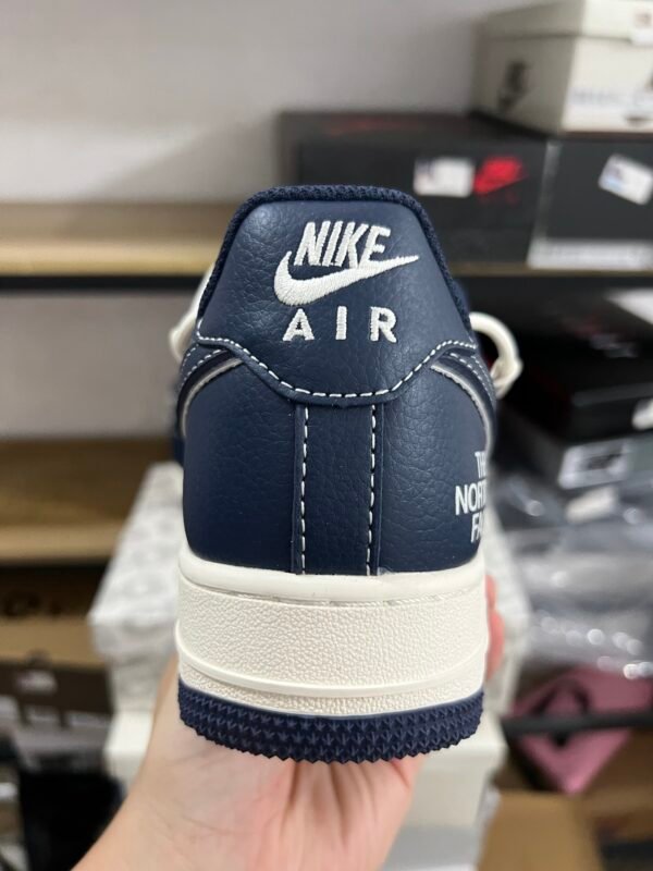 THE NORTH FACE X AIR FORCE 1'07 LV8 BEIGE/NAVY BLUE BEIGE/BLEU MARINE(36-47.5) - Image 8