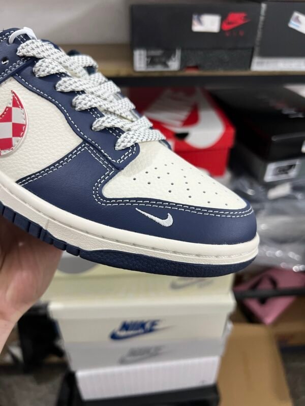 SB NIKE DUNK LOW RETRO BEIGE/GREY/BLUE/RED BEIGE/GRIS/BLEU/ROUGE(36-47.5) - Image 2