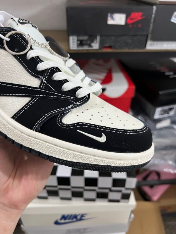 Travis Scott x Air Jordan 1 Low Black Knight Le Samourai Noir(36-47.5) - Image 2
