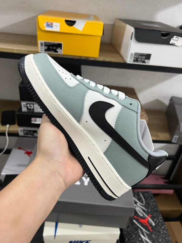 Bearbrick x Air Force 1 low White/Light Green/Black(36-47.5) - Image 3