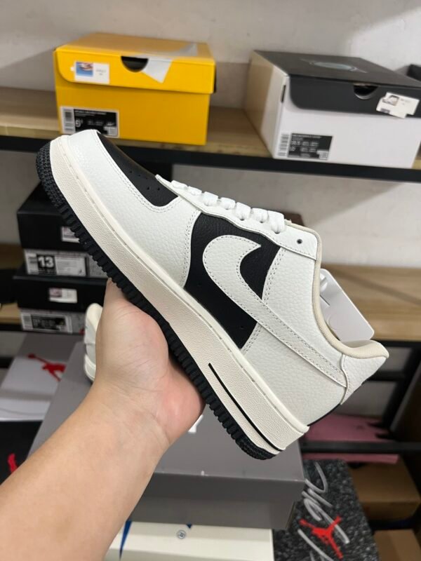 Bearbrick x Air Force 1 low White/Black(36-47.5) - Image 7