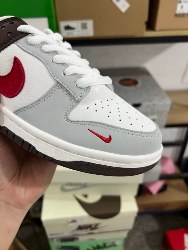 NIKE DUNK LOW RETRO WHITE GRAY-WHITE BROWN(36-47.5) - Image 4