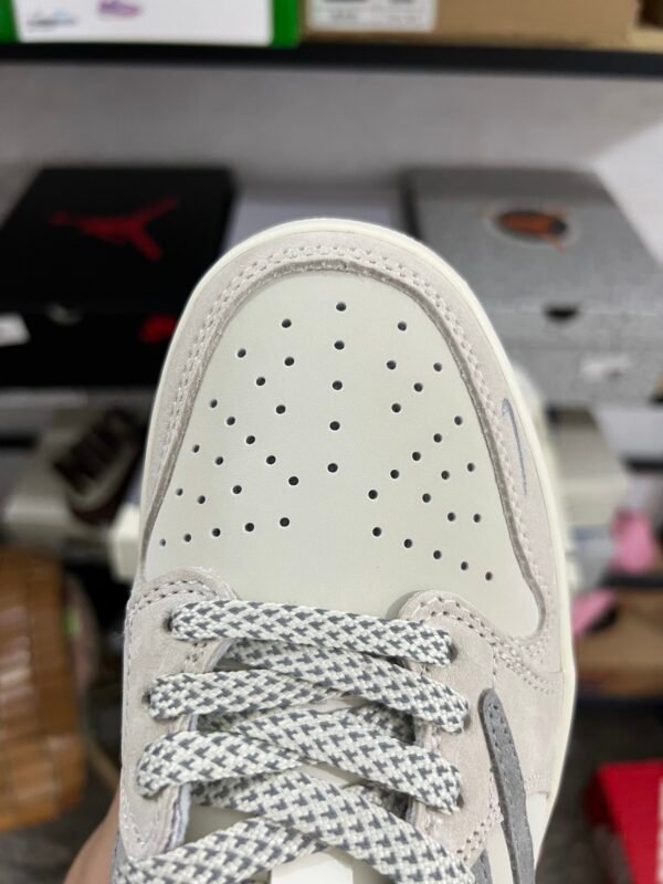 Travis Scot x Fragment Design x Air Jordan 1 Low White Gary(36-47.5) - Image 3