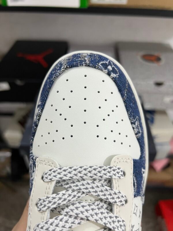 LV X NIKE DUNK LOW RETRO WHITE BLUE-WHITE(36-47.5) - Image 7