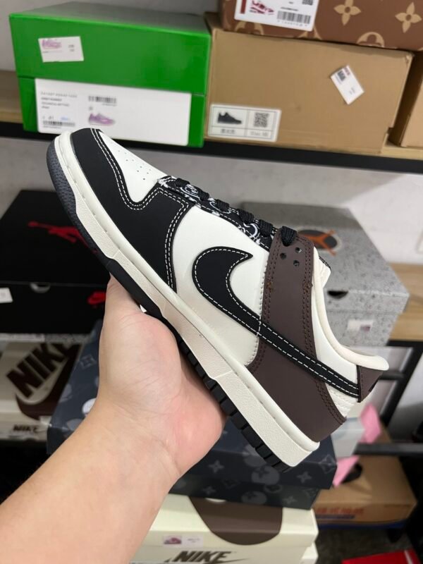LV X NIKE DUNK LOW RETRO WHITE BLACK BROWN(36-47.5) - Image 4