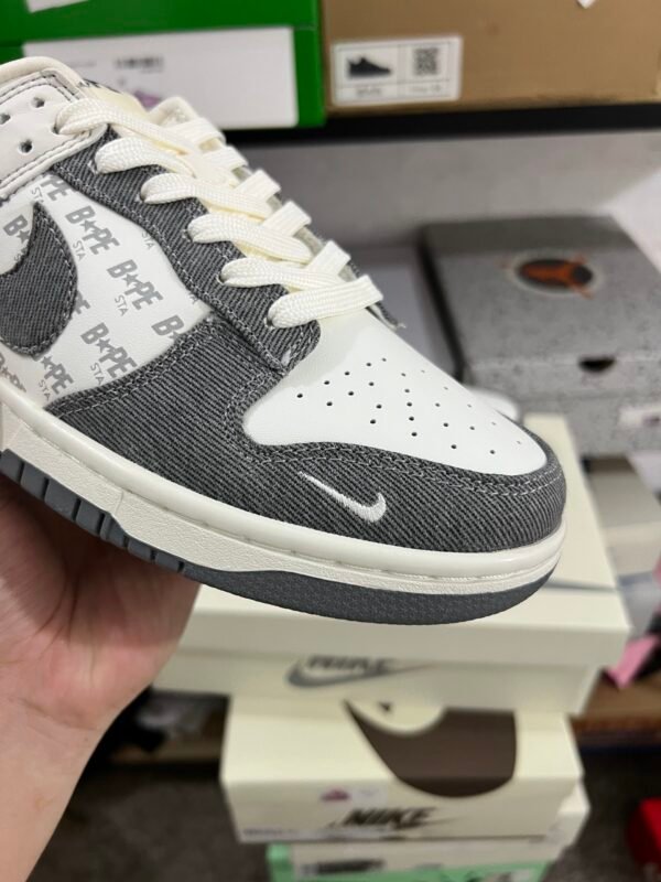 BAPE x Nike SB Dunk LOW RETRO WHITE GRAY(36-47.5) - Image 4