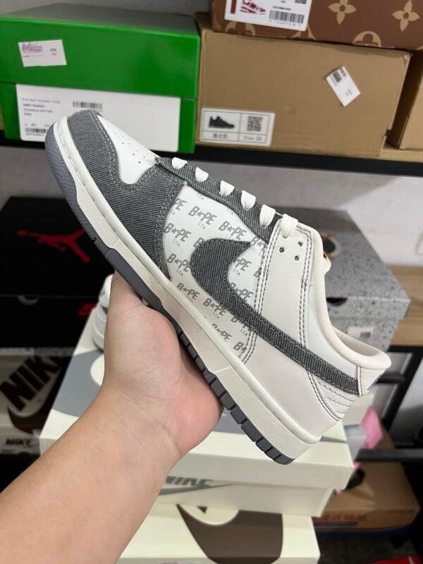 BAPE x Nike SB Dunk LOW RETRO WHITE GRAY(36-47.5) - Image 3