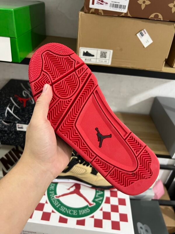 AIR JORDAN 4 RETRO (GS) SESAMEFIRE RED-BLACK-WHITE SESAMENOIRBLANCROUGE FEU(36-48.5) - Image 4