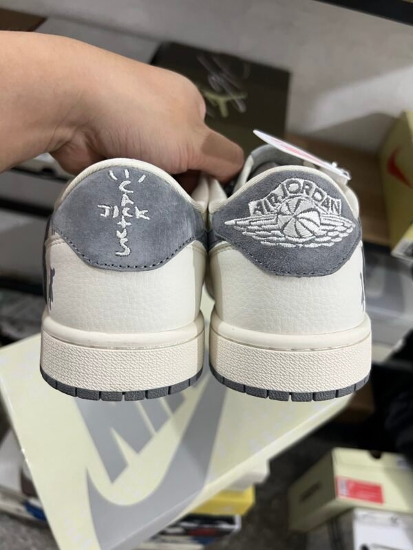 Bearbrick x Travis Scott x Air Jordan 1 Low White/Grey(36-47.5) - Image 2