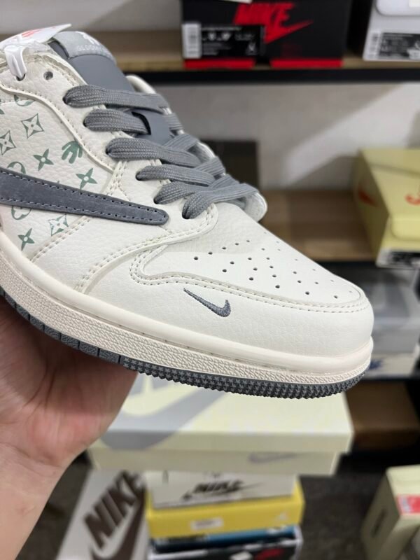 Bearbrick x Travis Scott x Air Jordan 1 Low White/Grey(36-47.5) - Image 3