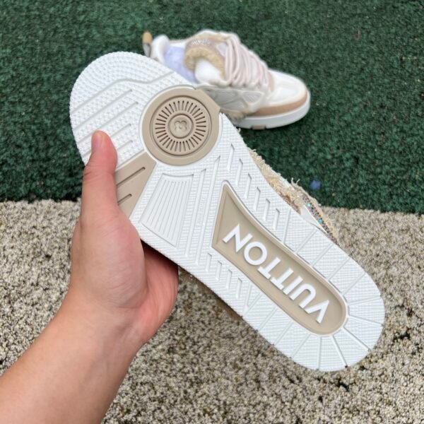 LV TRAIL SNEAKER APRICOT(35-46) - Image 5