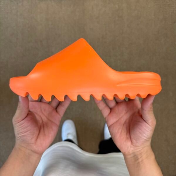 Yeezy Slide Glow Enflame Orange(37-48.5) - Image 6