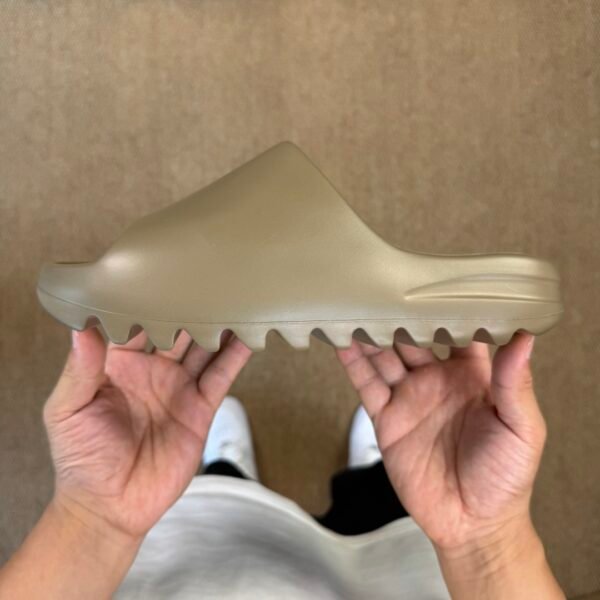 Yeezy Slide Glow Earbrn(37-48.5) - Image 7